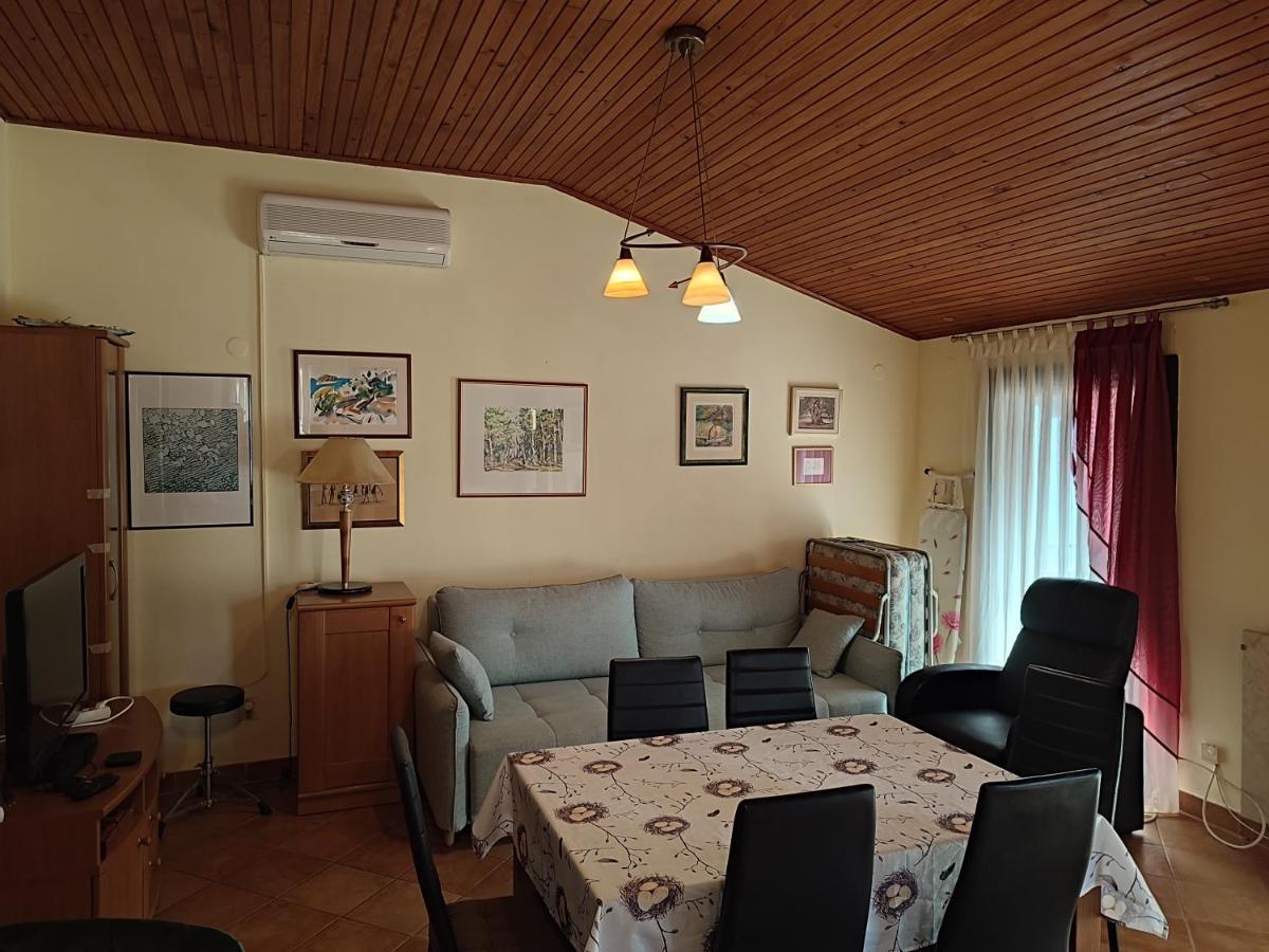 Guesthouse Suzy Pula Exterior foto