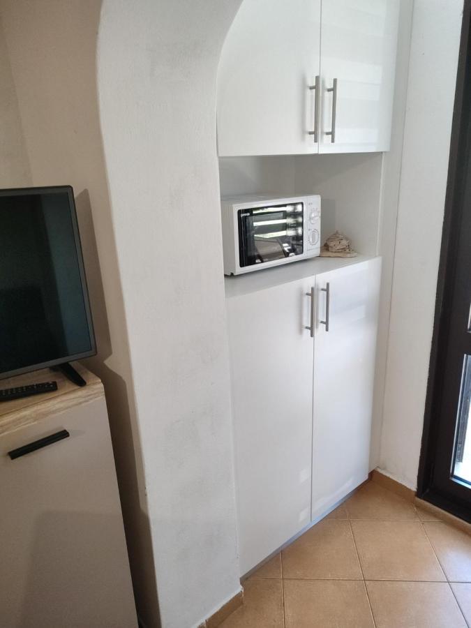 Guesthouse Suzy Pula Exterior foto